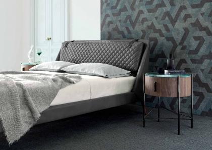 Двухспальная кровать люкс Chelsea из серой кожи с тумбочкой Roi - БертО