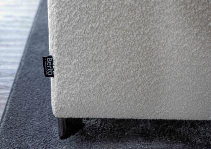 Деталь подлокотника модульного дивана Tommy - BertO