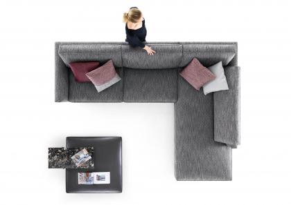 Мягкий дизайнерский диван Tommy с пуфом - BertO